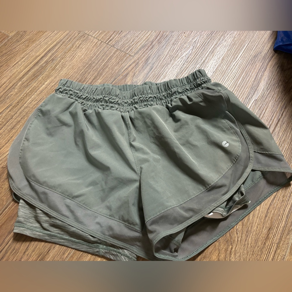 Good condition Avia shorts green athletic womens shorts with spandex built in